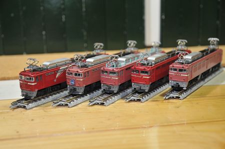 5-9EF81_R.jpg