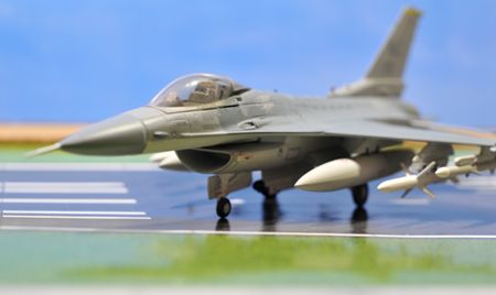 7-19F16_R.jpg