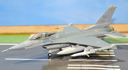 7-2F16_R.jpg