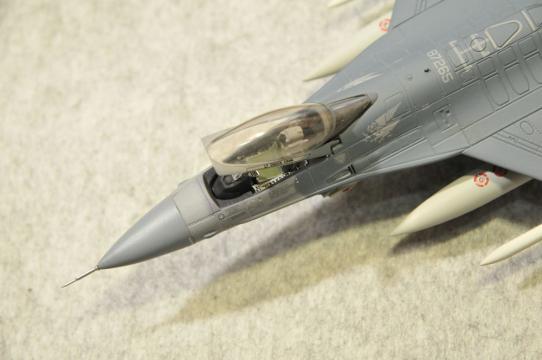 DSC_7825_R.jpg