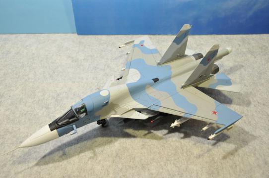 DSC_8143_R.jpg