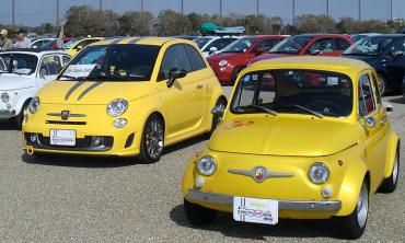 新旧 フィアット500ミーティング浜名湖ガーデンパークFIAT500 NUOVA 500 Cinquecento