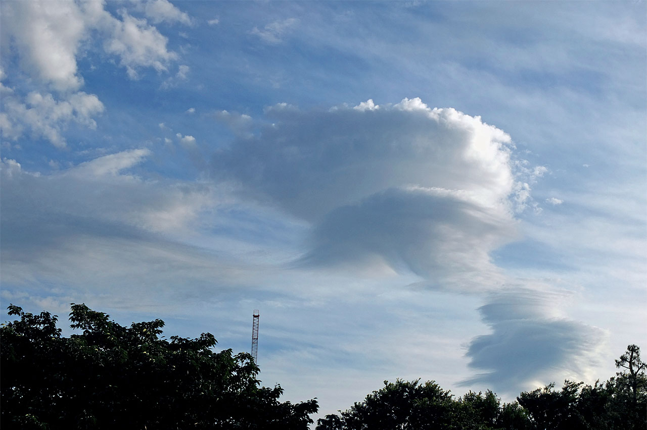 1894 雲2 1280×852