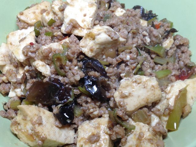 ひき肉と豆腐煮込
