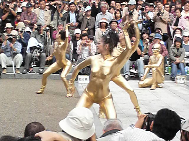 金粉ショー