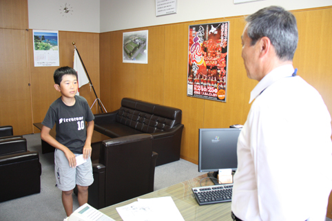 20120725塩田銀己くんがBG海洋体験セミナー参加のため挨拶