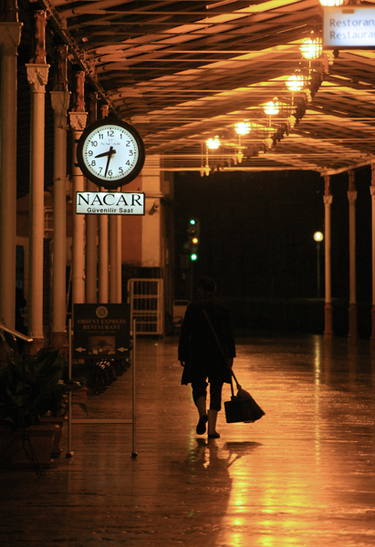 94シルケジ駅