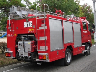 南1号車 水そう付消防ポンプ自動車