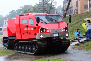 全地形対応車 レッドサラマンダー