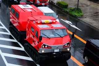 全地形対応車 レッドサラマンダー