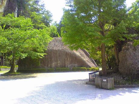 大谷岩
