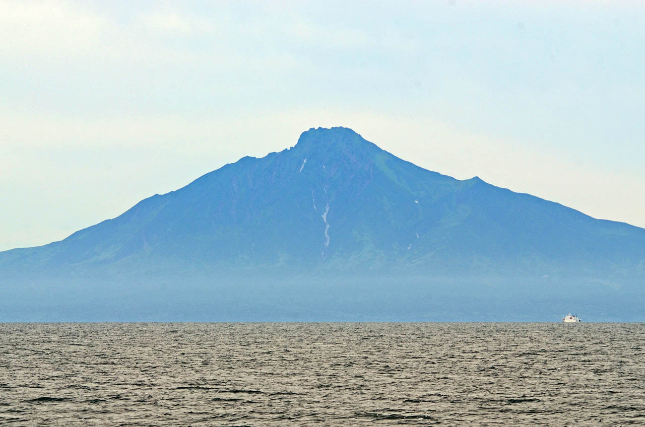 利尻島へ向かう海上から