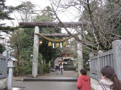 11 Usaka-Jinja
