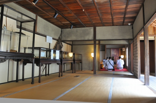D85763t.jpg