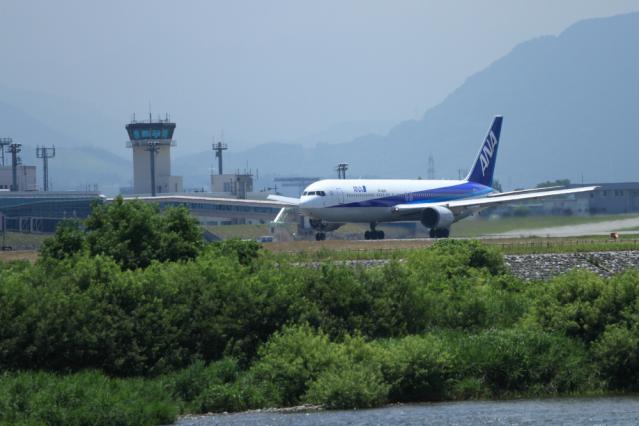 re120709富山空港_6