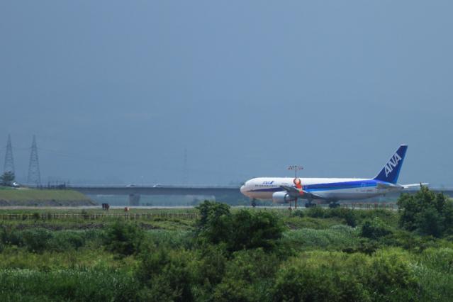 re120709富山空港_2