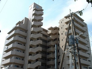 コアマンション江平