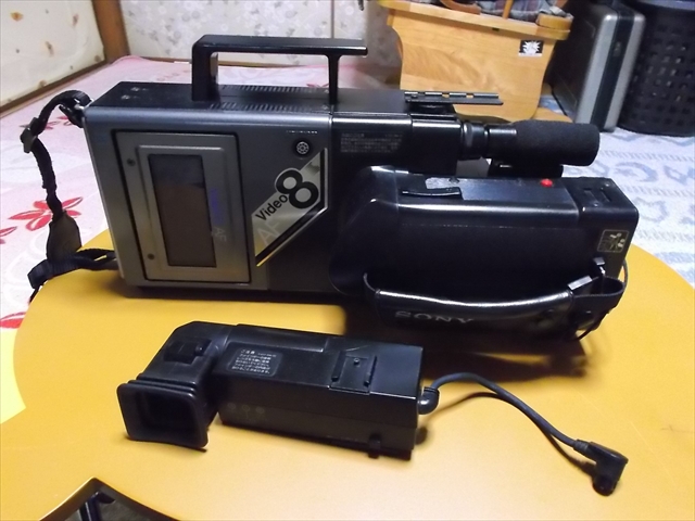 SONY CCD-V8AF MK-II ~1986年発売~ - XROSSOVER SONY CCD-V8AF MK-II ~1986年発売~ - XROSSOVER