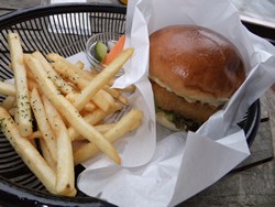 3_20120927184329.jpg