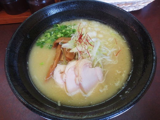 濃厚鶏白湯そば(¥780)