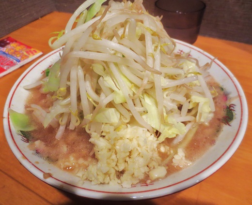 小ラーメン(¥650)※麺半分