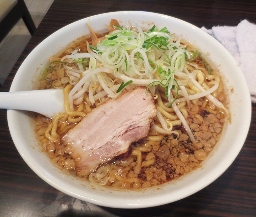 ラーメン(¥690)