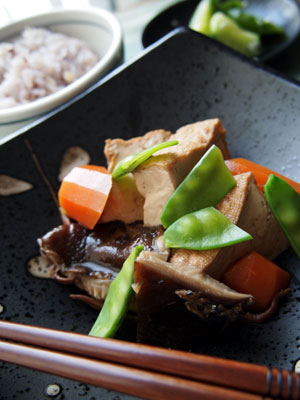厚揚げと野菜の炊いたの