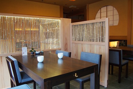 店内6