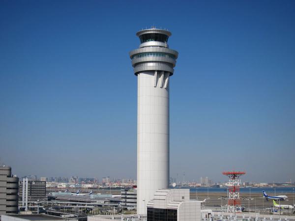 羽田空港 管制塔1〔フリー写真〕