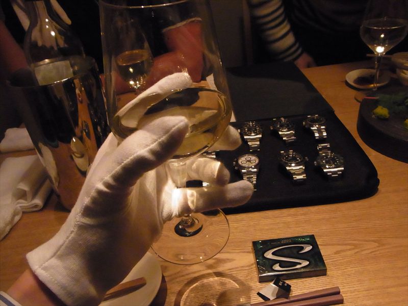 20140210037_R.jpg