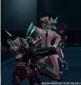 4人でダンス2