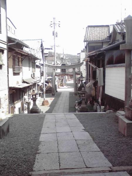 境内より