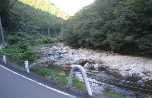 表匹見峡