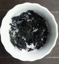 お湯を注ぐ前のあかもく