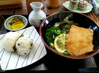 蔵やのきつねうどん