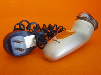 シェーバー (電気髭剃り)を購入しました / 古いシェーバー編