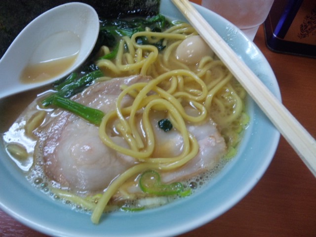 SH3H1198.jpg