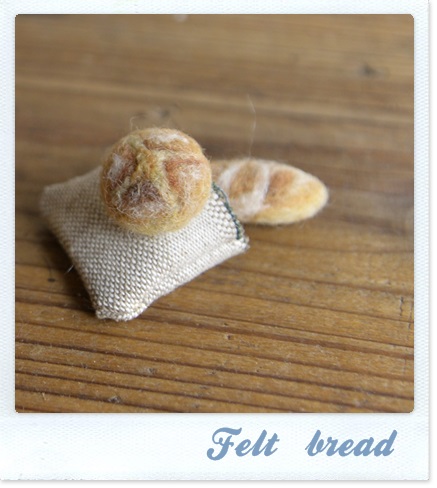 Felt bread