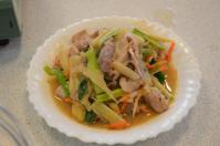 賓拉登(ビンラディン)鍋屋の酸菜豚肉炒め