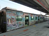 沙崙支線の区間車は台南観光ラッピング電車1129