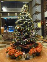 2012蘆洲マンションロビーにクリスマスツリー