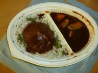 7-11の紅酒牛肉漢堡排飯中身0115