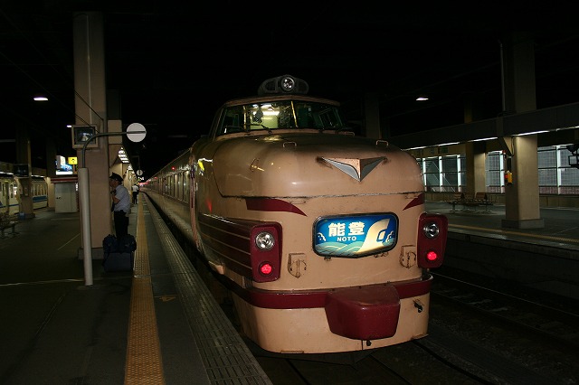 24能登金沢駅
