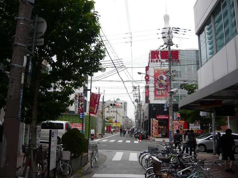 ボーリング場