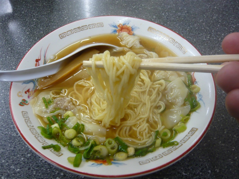 麺の箸上げ