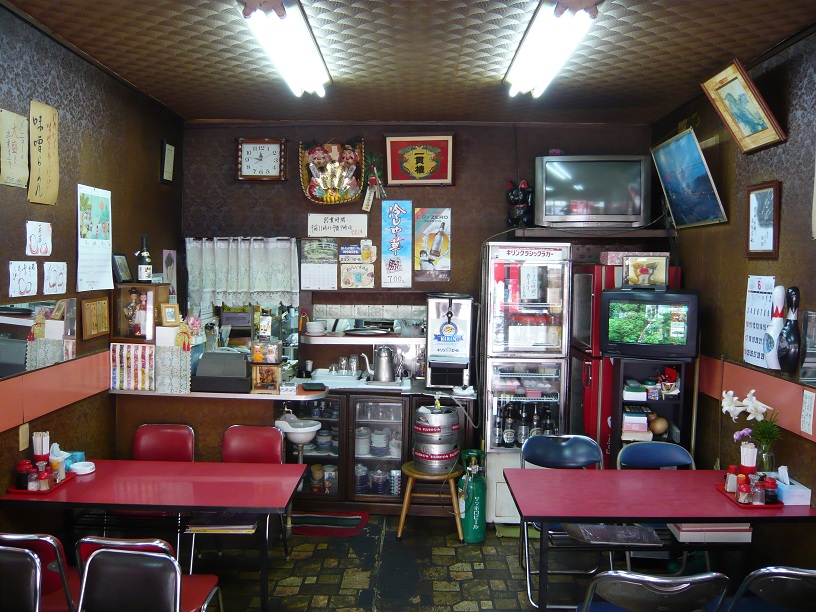 店内全体