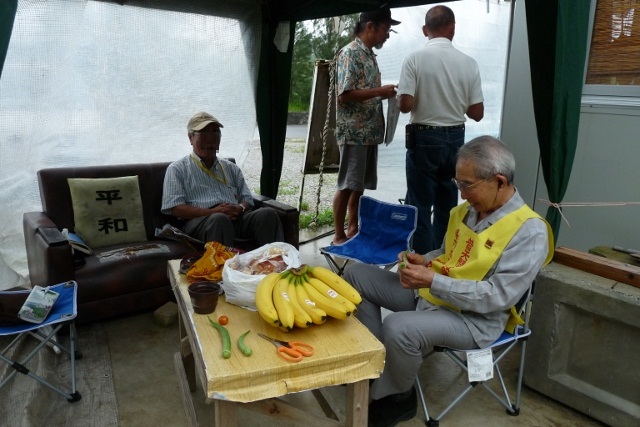 120620sittin3.jpg