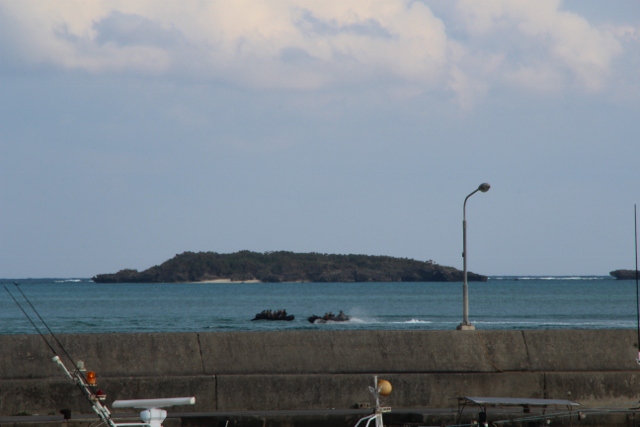 121203boat.jpg