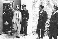 200px-Prison_Release_of_Kamejiro_Senaga.jpg