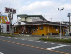 回転寿司のお店があった